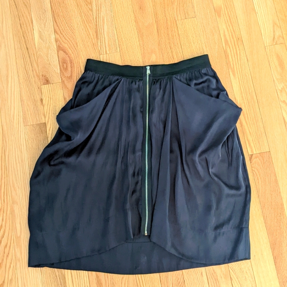 BCBG Maxazria zip skirt 4